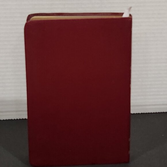 The Living Bible Paraphrased A thought -for-Thought Tyndale Red Leather Bound - Picture 3 of 11